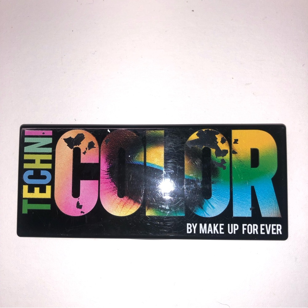 Makeup forever: technicolor eyeshadow palette